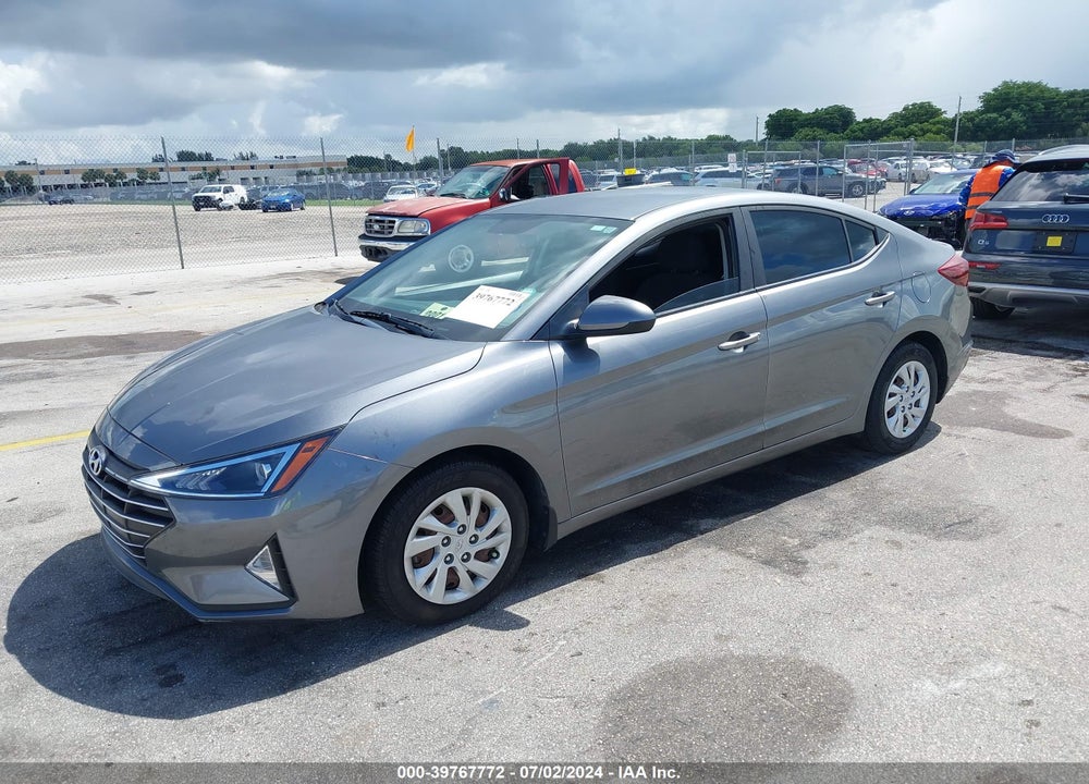 2019 HYUNDAI ELANTRA SE VIN: 5NPD74LF8KH474806