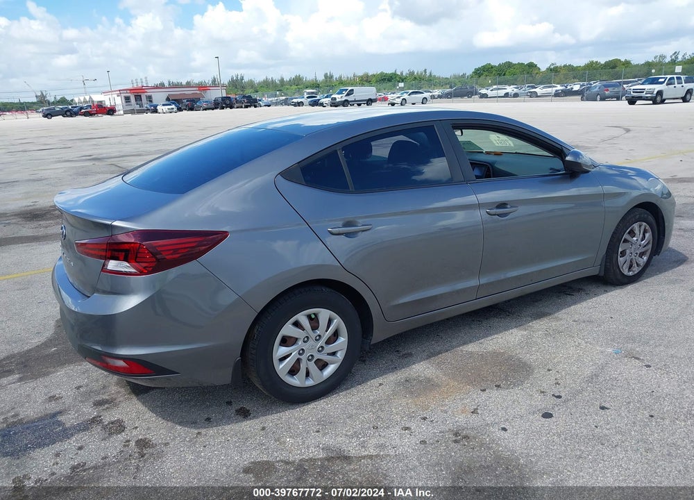 2019 HYUNDAI ELANTRA SE VIN: 5NPD74LF8KH474806