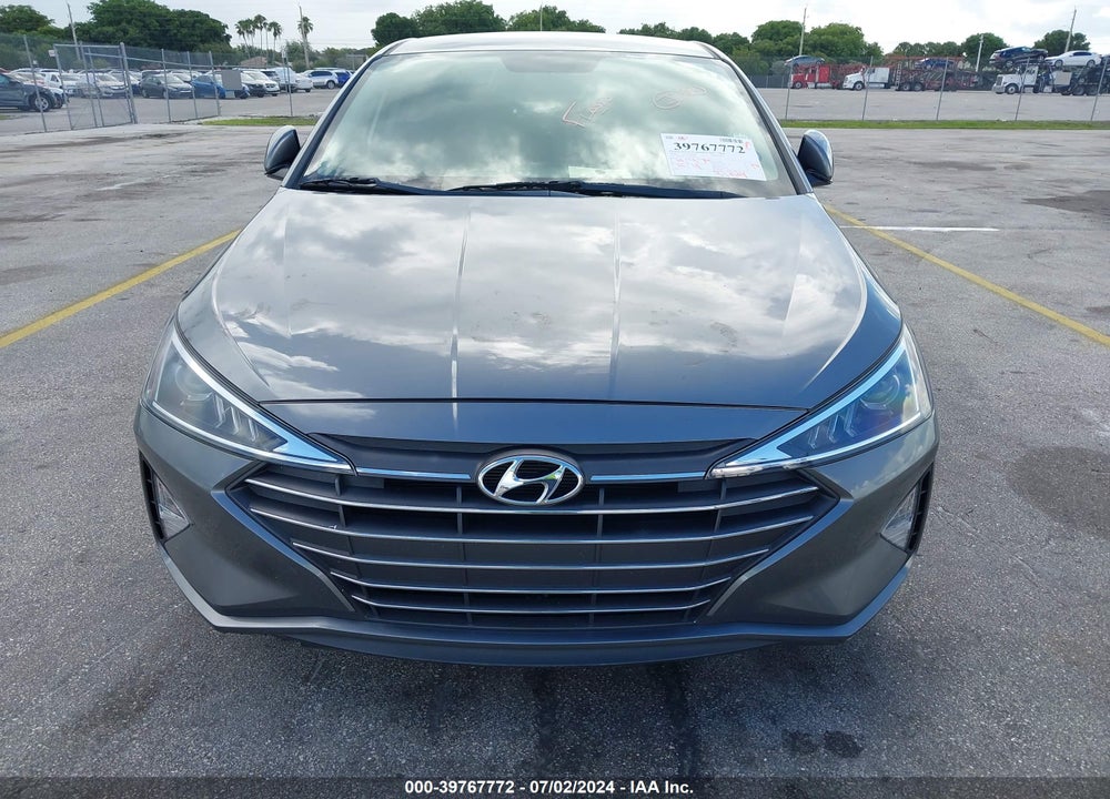 2019 HYUNDAI ELANTRA SE VIN: 5NPD74LF8KH474806