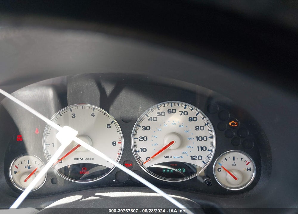 2004 JEEP LIBERTY SPORT VIN: 1J4GL48K64W310251