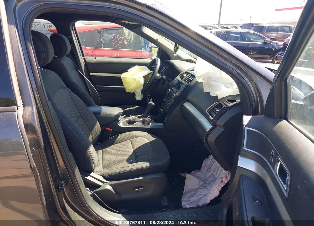 2017 FORD EXPLORER XLT VIN: 1FM5K7D81HGD85883