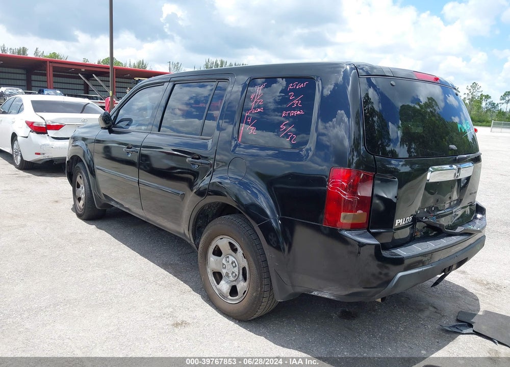 2010 HONDA PILOT LX VIN: 5FNYF3H21AB016932