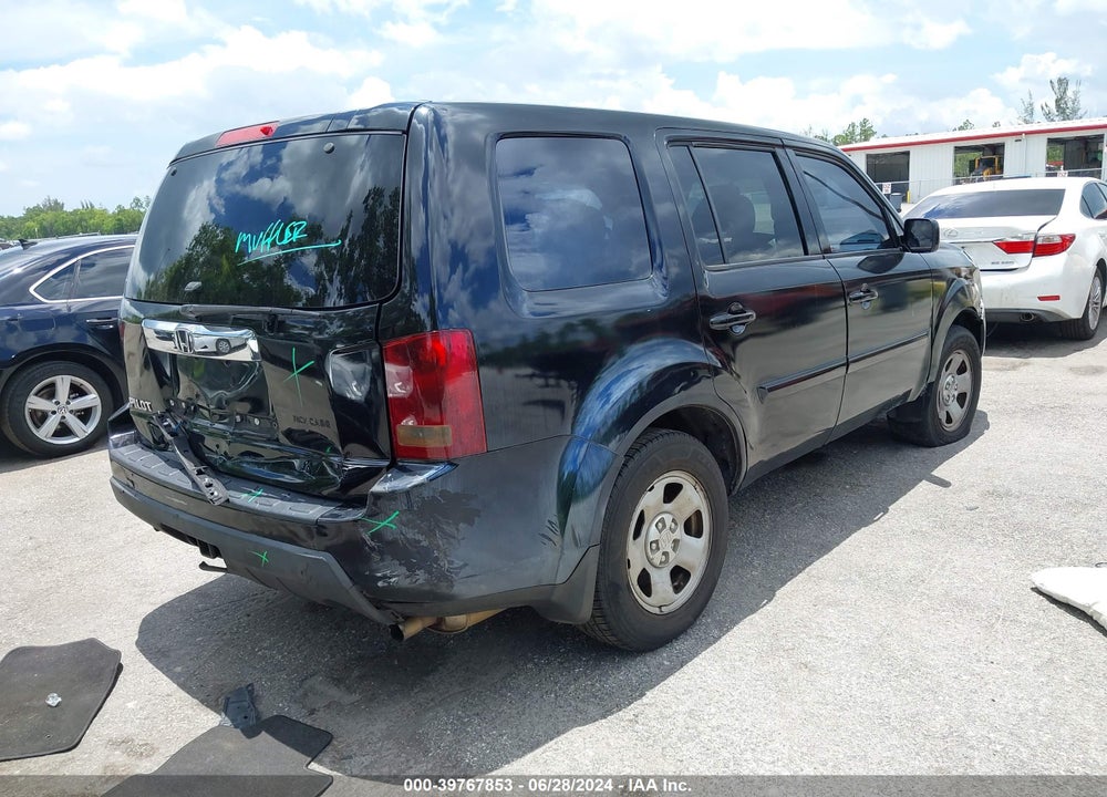 2010 HONDA PILOT LX VIN: 5FNYF3H21AB016932