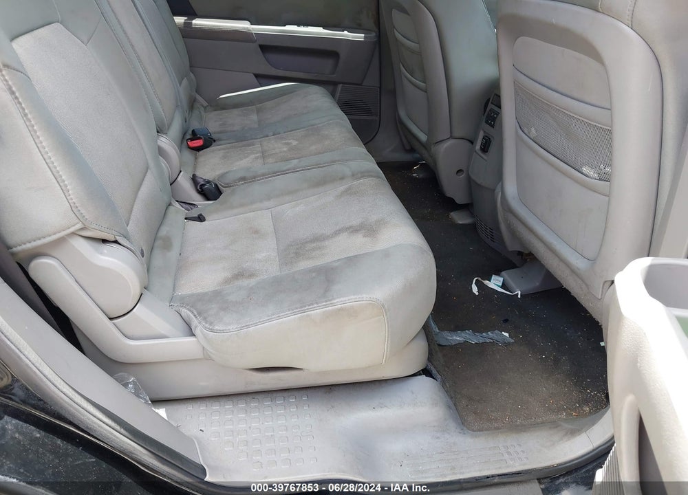 2010 HONDA PILOT LX VIN: 5FNYF3H21AB016932