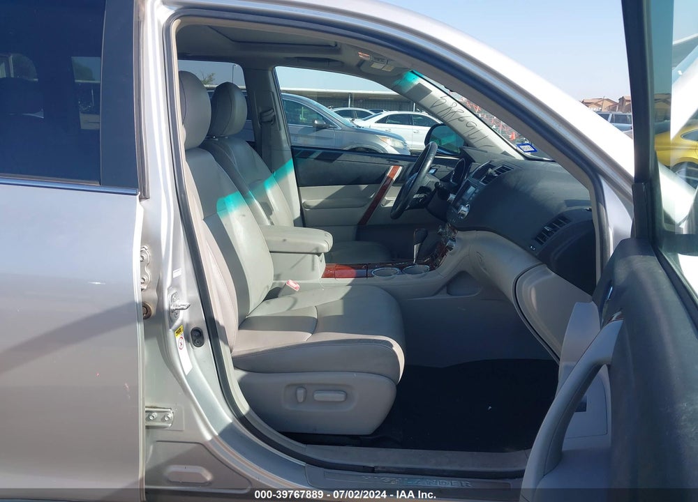 2011 TOYOTA HIGHLANDER LIMITED V6 VIN: 5TDYK3EH7BS030559