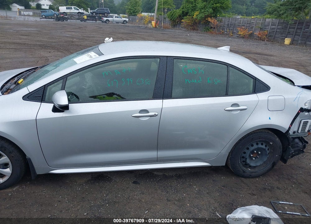 2022 TOYOTA COROLLA LE VIN: JTDEPMAE6N3032721