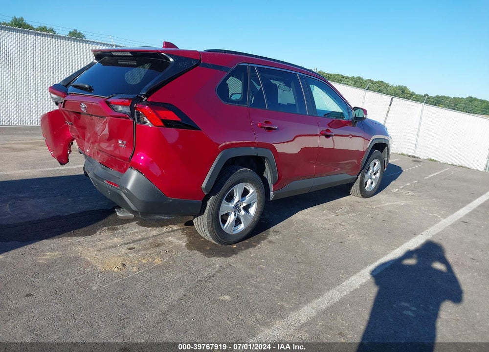 2021 TOYOTA RAV4 XLE VIN: 2T3P1RFV9MW161936