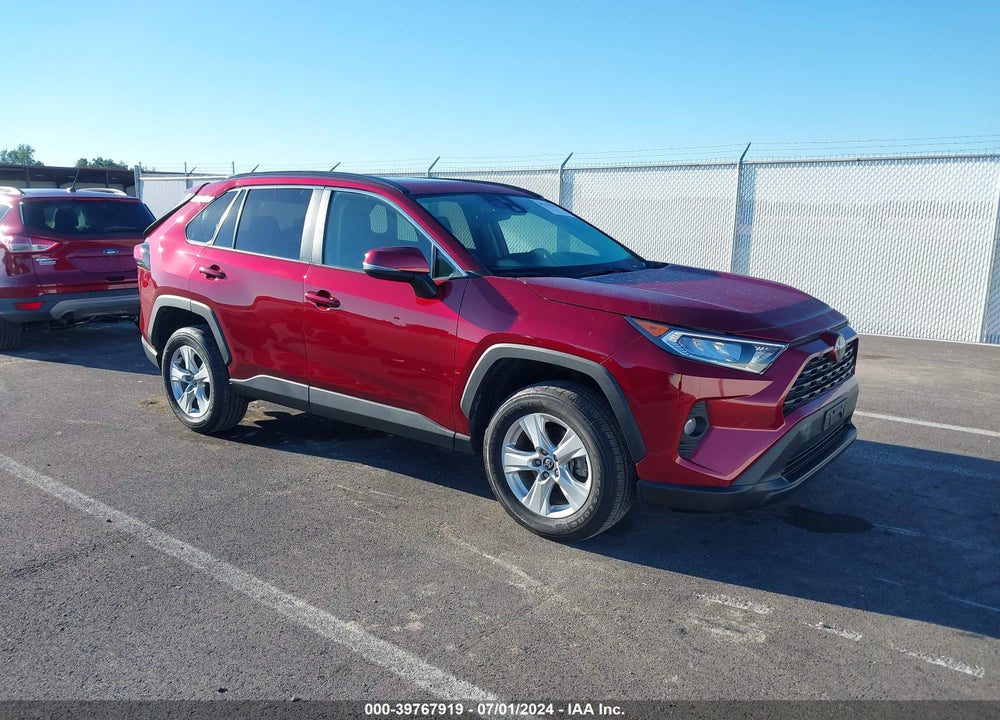 2021 TOYOTA RAV4 XLE VIN: 2T3P1RFV9MW161936