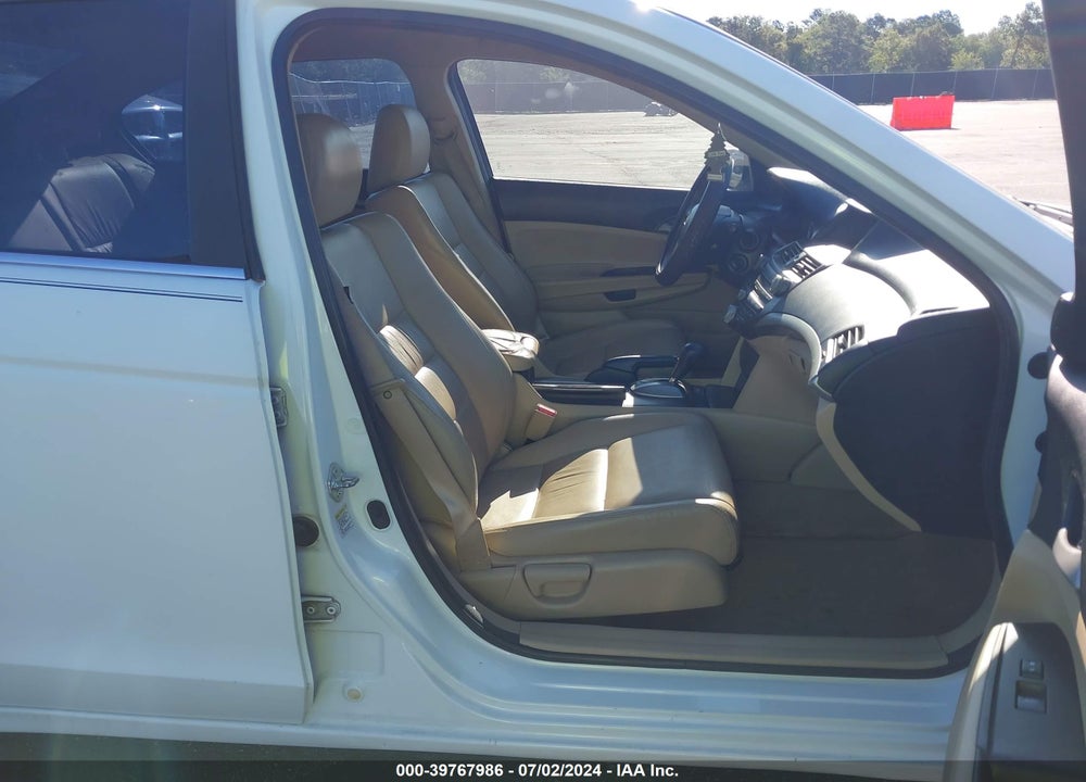 2012 HONDA ACCORD 2.4 SE VIN: 1HGCP2F69CA194902