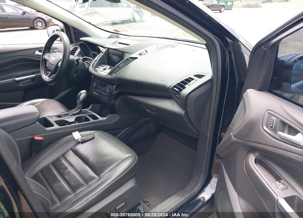 2018 FORD ESCAPE TITANIUM VIN: 1FMCU9J99JUA19302