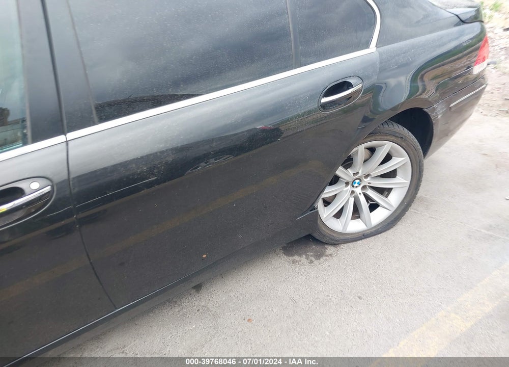 2007 BMW 750LI VIN: WBAHN83547DT75108