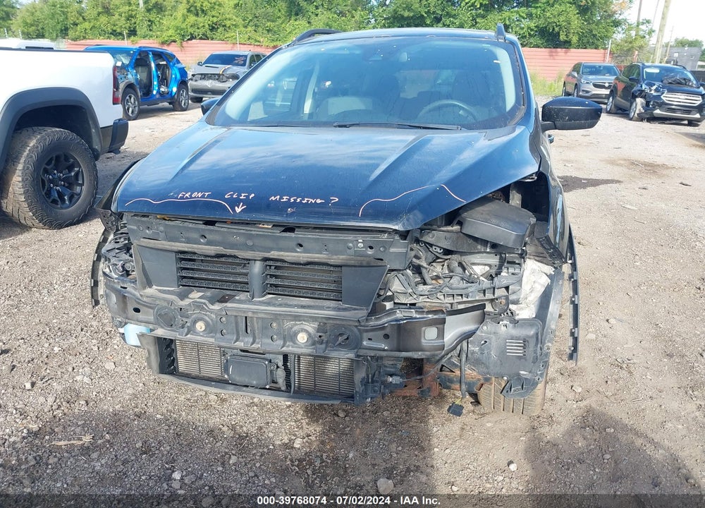 2018 FORD ESCAPE SE VIN: 1FMCU9GD4JUD38912