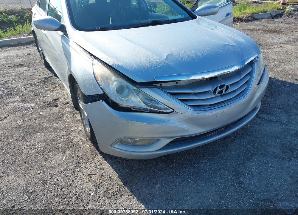 2013 HYUNDAI SONATA GLS VIN: 5NPEB4AC8DH601911