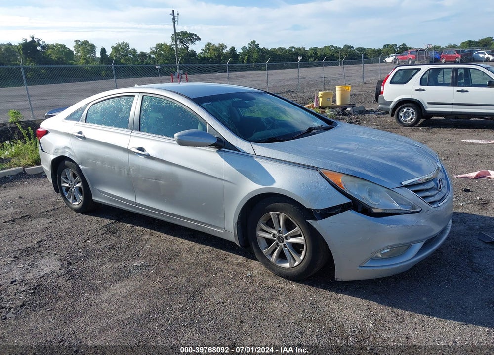 2013 HYUNDAI SONATA GLS VIN: 5NPEB4AC8DH601911
