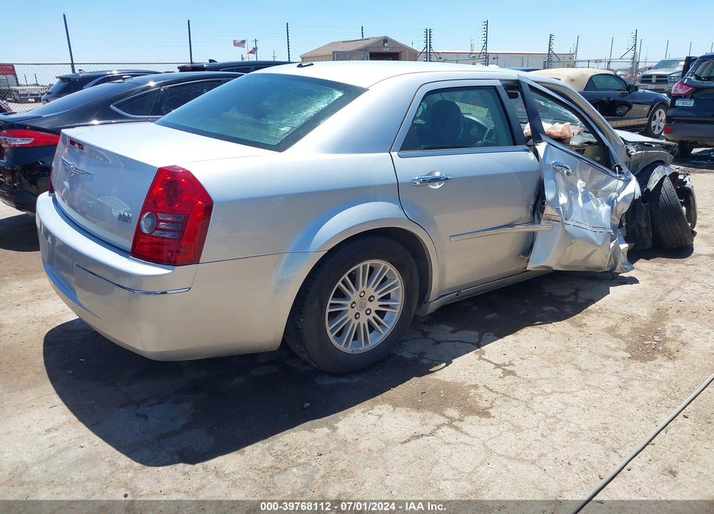 2010 CHRYSLER 300 TOURING/SIGNATURE SERIES/EXECUTIVE SERIES VIN: 2C3CA5CV0AH206189