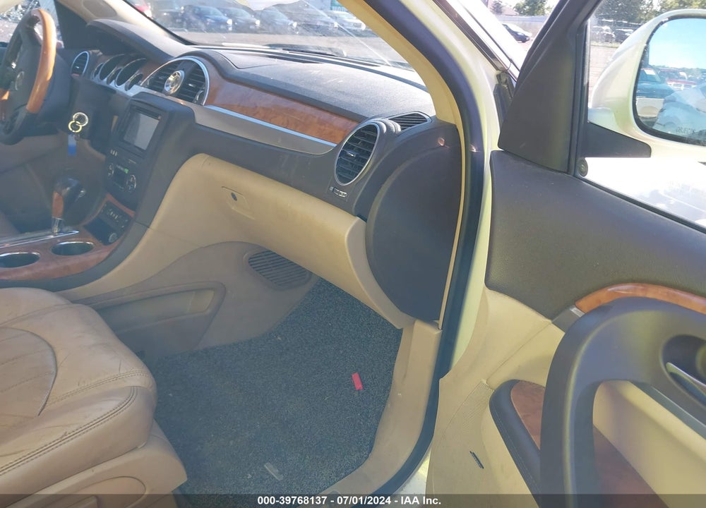 2008 BUICK ENCLAVE CXL VIN: 5GAEV23778J156782