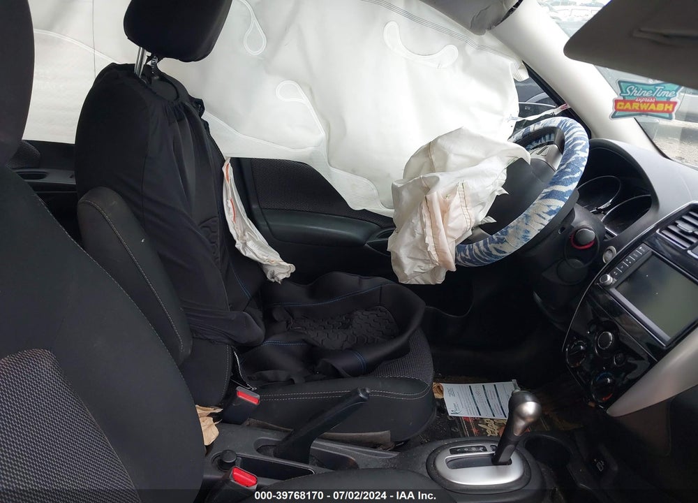 2019 NISSAN VERSA 1.6 SV VIN: 3N1CN7AP0KL815536