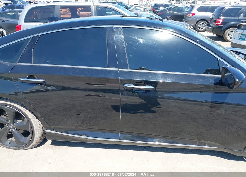 2018 HONDA ACCORD TOURING VIN: 1HGCV1F91JA085020
