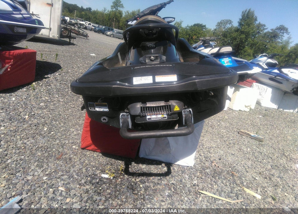 2017 SEADOO GTX 230 LIMITED VIN: 00000YDV13999D717