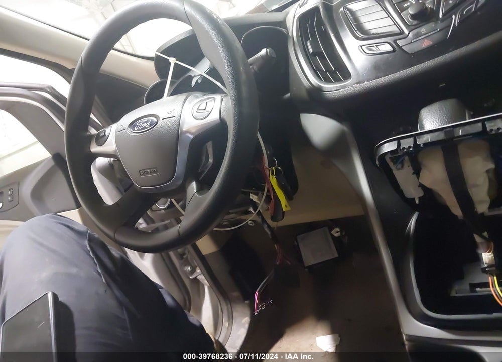 2013 FORD ESCAPE SE VIN: 1FMCU9GX8DUB28215
