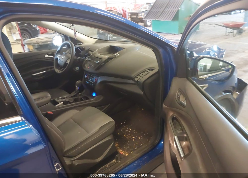 2017 FORD ESCAPE SE VIN: 1FMCU9GD1HUB55364