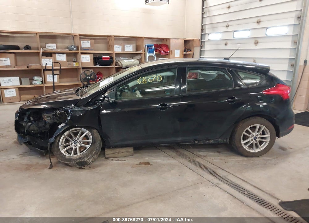 2017 FORD FOCUS SE VIN: 1FADP3K29HL247739