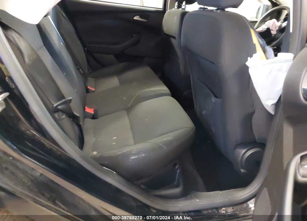 2017 FORD FOCUS SE VIN: 1FADP3K29HL247739