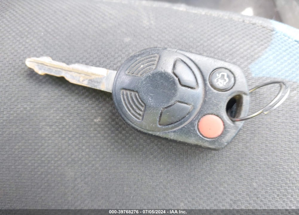 2010 FORD FUSION SE VIN: 3FAHP0HA1AR253010
