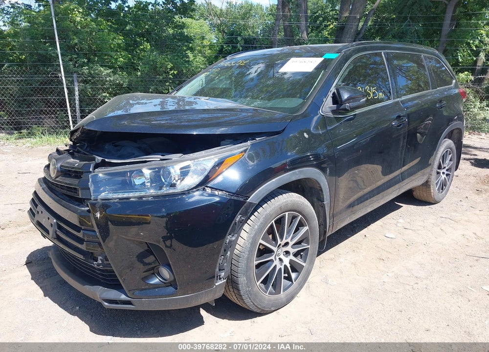 2017 TOYOTA HIGHLANDER SE VIN: 5TDJZRFH5HS381025