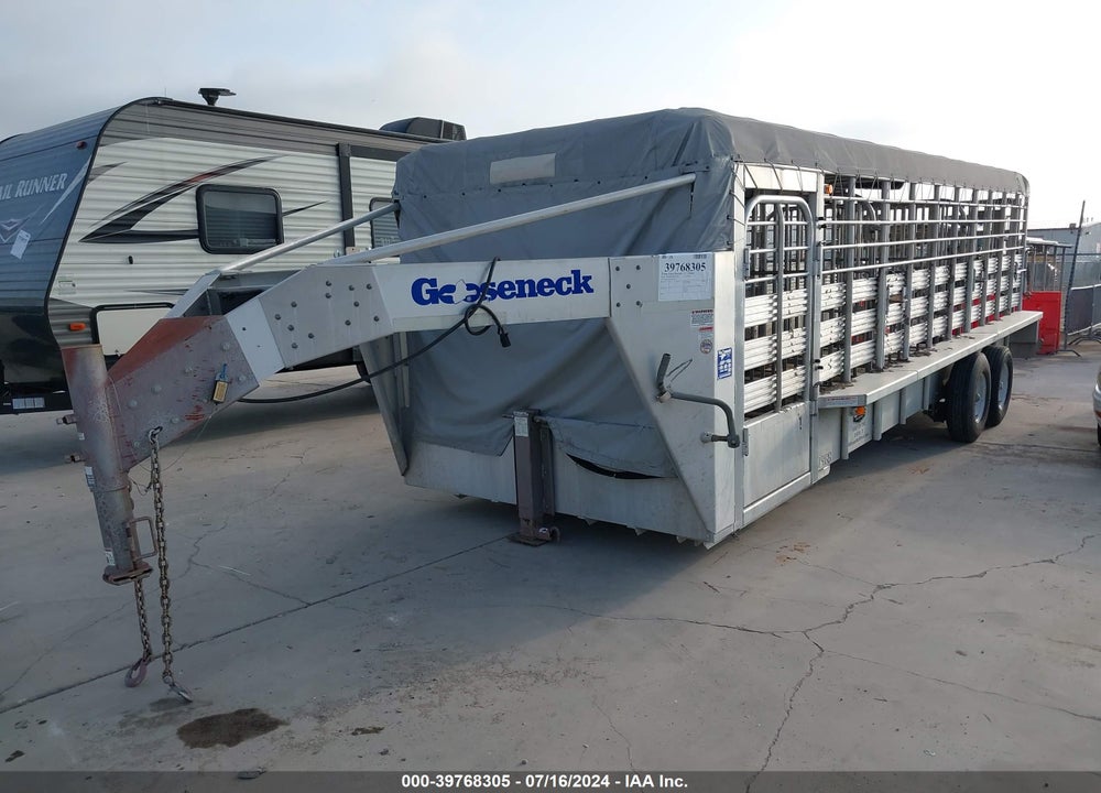 2014 GOOSENECK TRAILERS --- VIN: 16GA52420EB067988