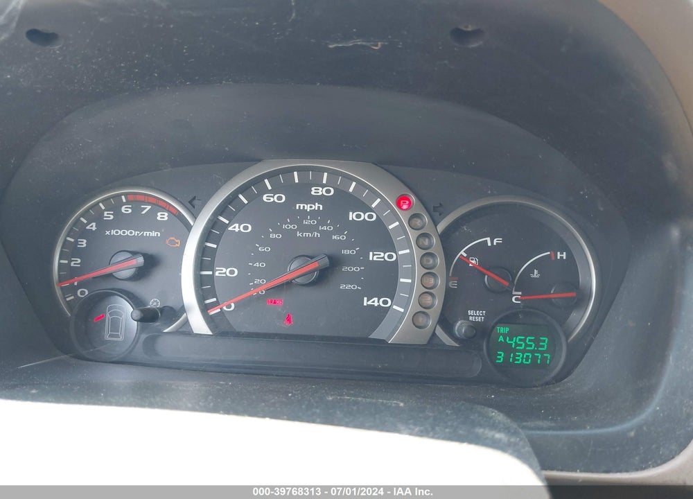 2004 HONDA PILOT EX-L VIN: 5FNYF18504B002359