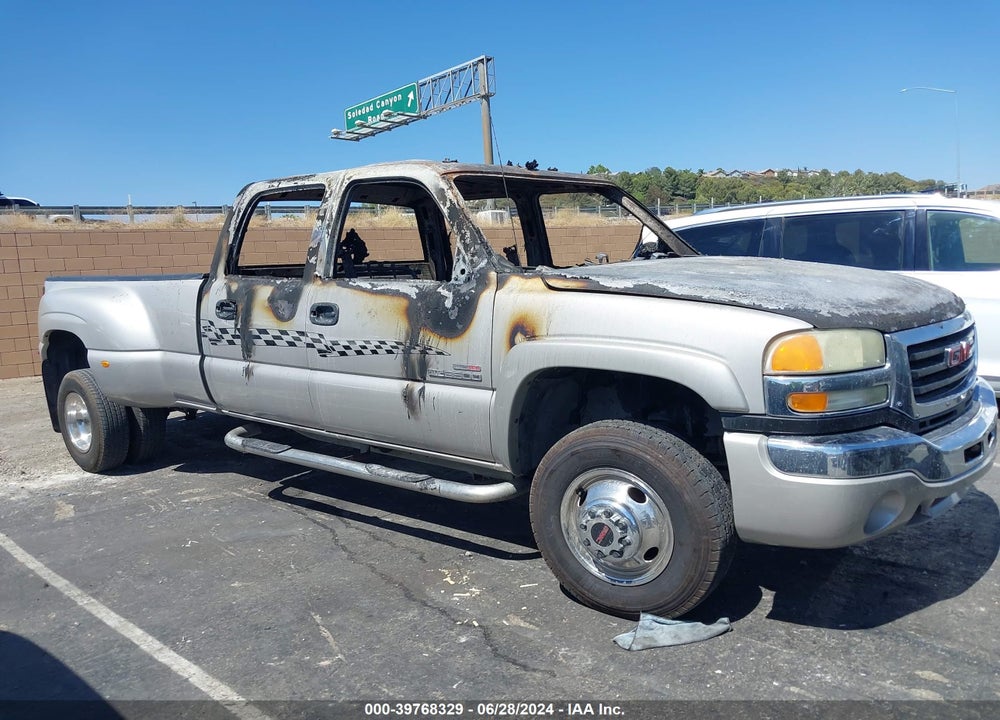 2004 GMC SIERRA 3500 SLE VIN: 1GTJC33124F172356