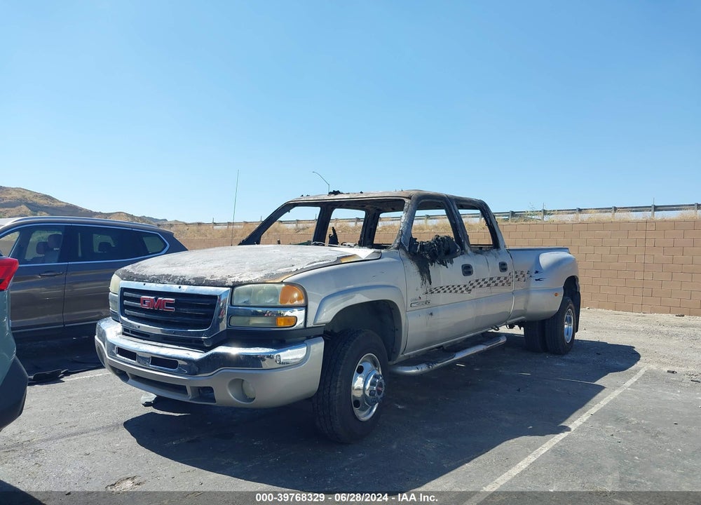 2004 GMC SIERRA 3500 SLE VIN: 1GTJC33124F172356