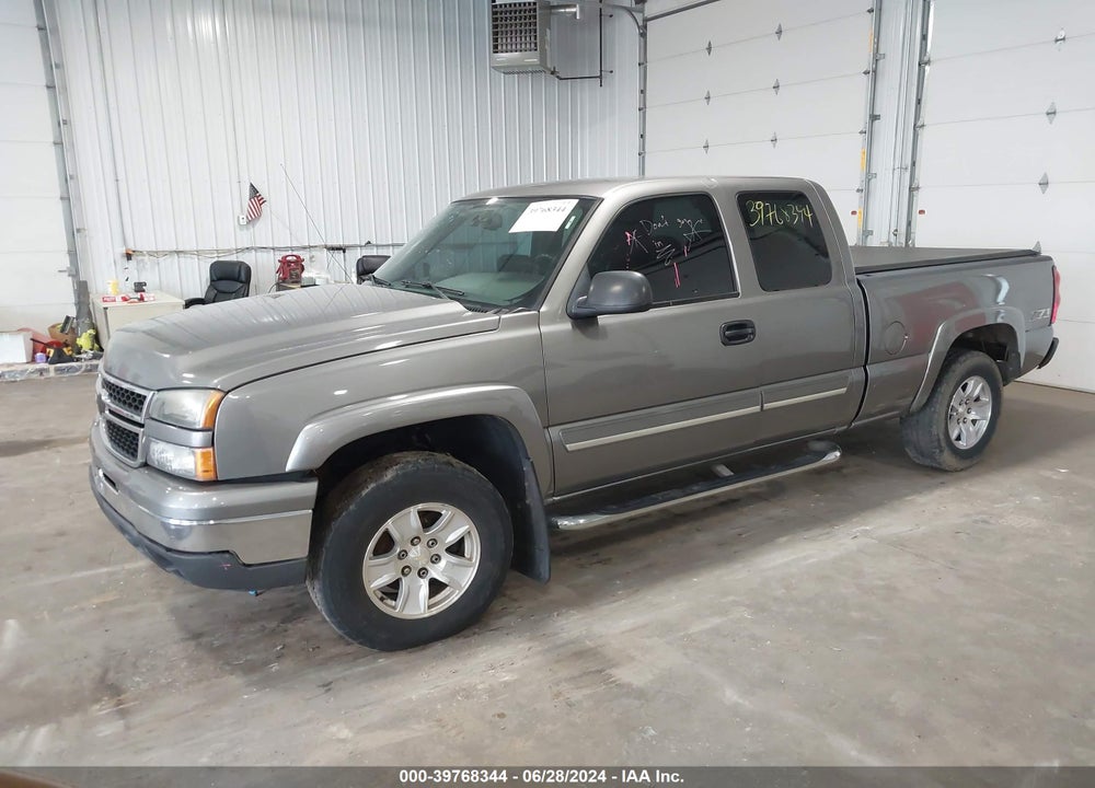 2007 CHEVROLET SILVERADO 1500 CLASSIC LT1 VIN: 1GCEK19Z57Z173882