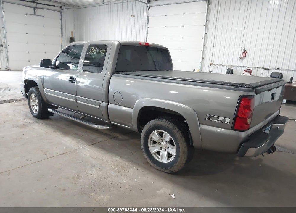2007 CHEVROLET SILVERADO 1500 CLASSIC LT1 VIN: 1GCEK19Z57Z173882