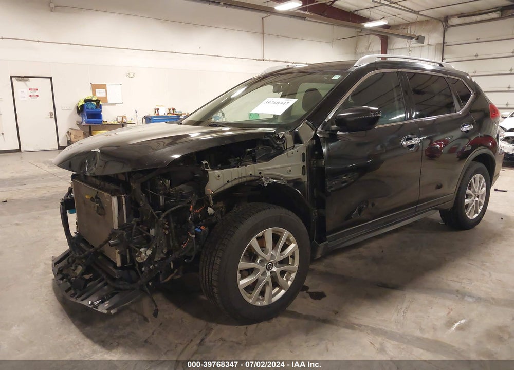 2018 NISSAN ROGUE SV VIN: KNMAT2MV3JP612618