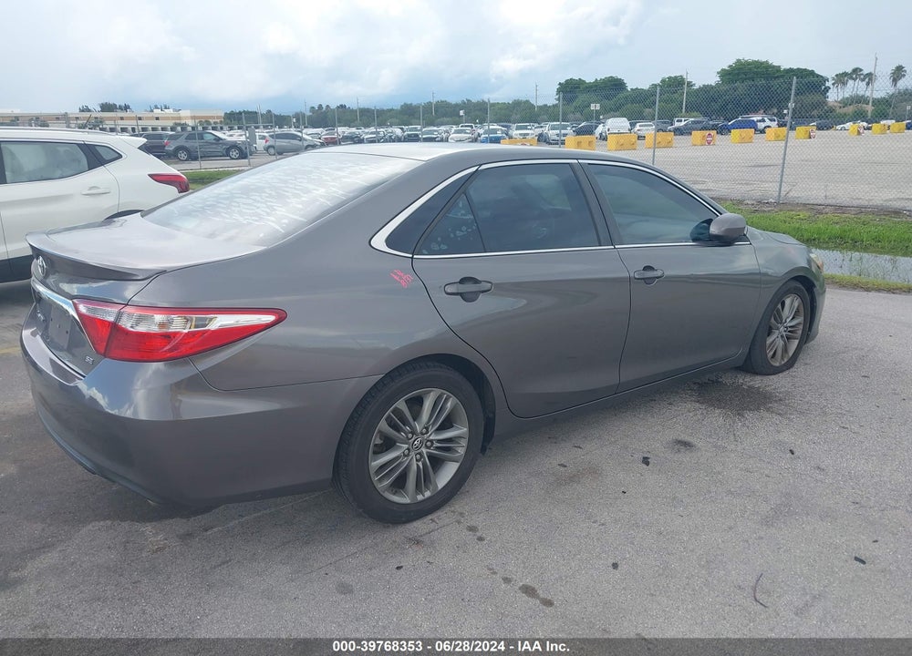 2015 TOYOTA CAMRY SE VIN: 4T1BF1FK5FU496397