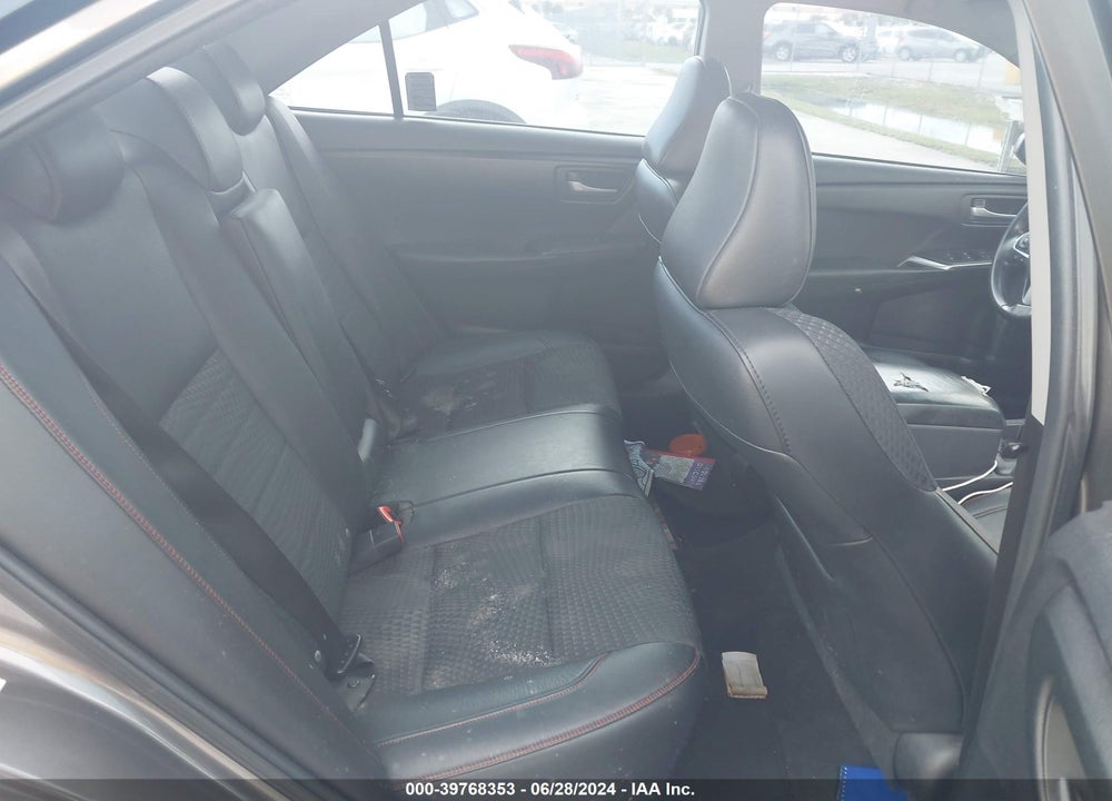 2015 TOYOTA CAMRY SE VIN: 4T1BF1FK5FU496397