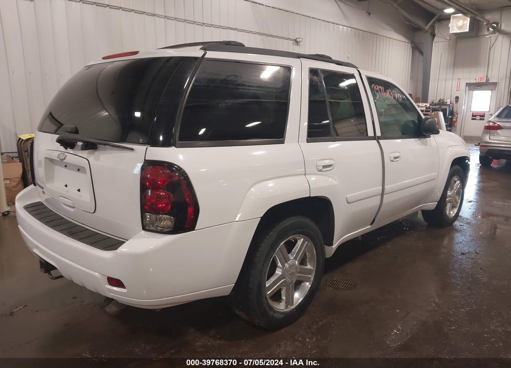 2008 CHEVROLET TRAILBLAZER VIN: 1GNDT13S382174034