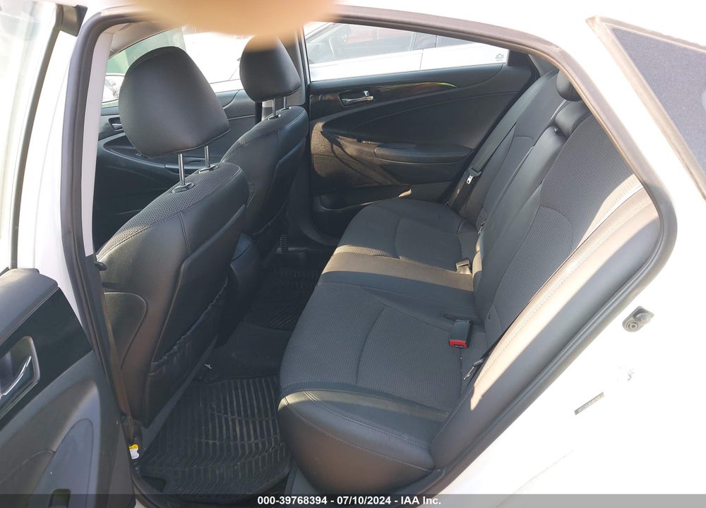 2014 HYUNDAI SONATA SE VIN: 5NPEC4AC9EH917431