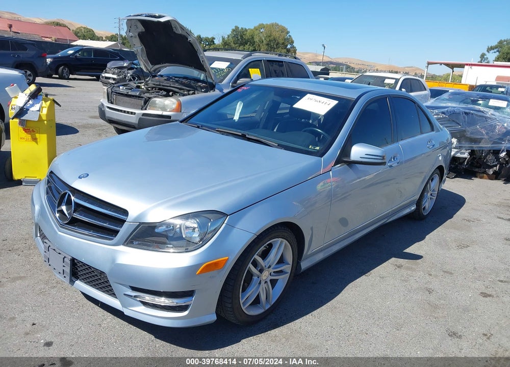 2014 MERCEDES-BENZ C 250 LUXURY/SPORT VIN: WDDGF4HB7EA965603