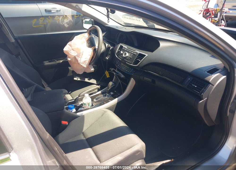 2017 HONDA ACCORD LX VIN: 1HGCR2F35HA217616