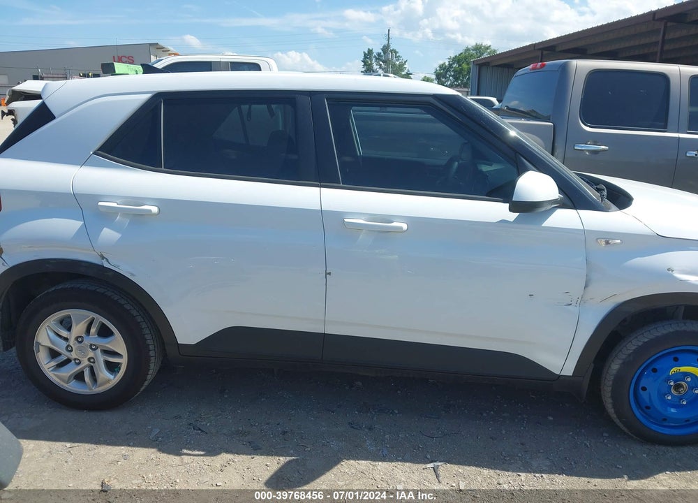 2022 HYUNDAI VENUE SE VIN: KMHRB8A37NU156587
