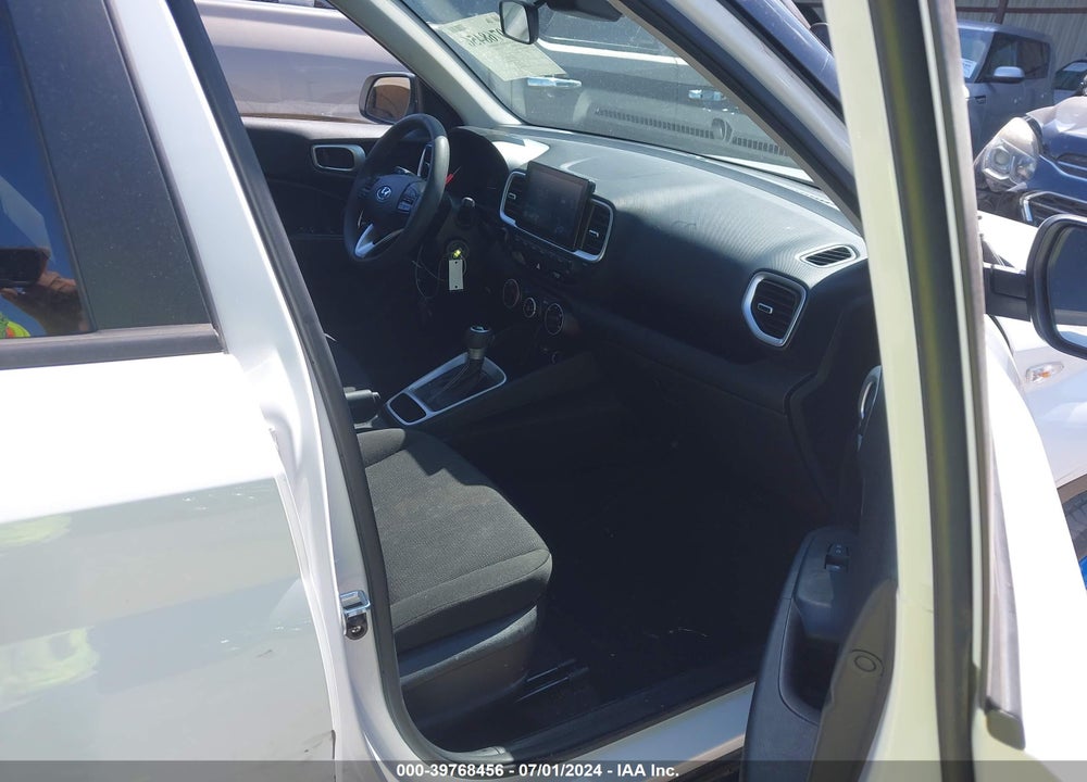 2022 HYUNDAI VENUE SE VIN: KMHRB8A37NU156587
