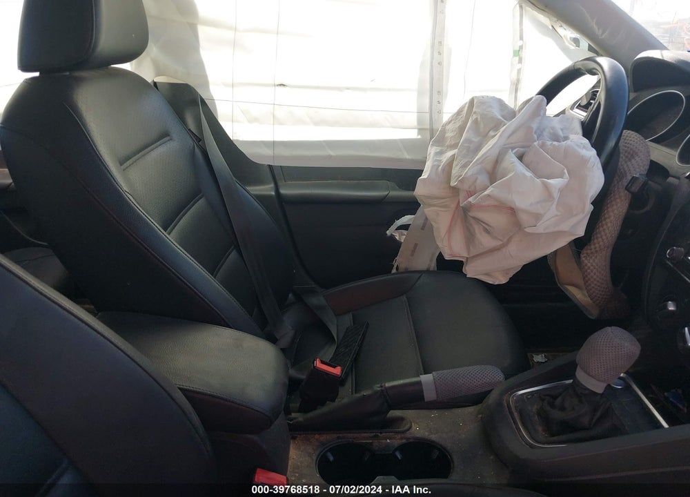 2017 VOLKSWAGEN JETTA 1.4T SE VIN: 3VWDB7AJ6HM415941