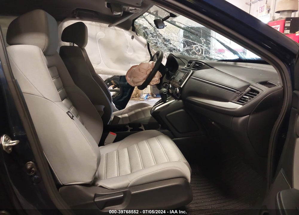 2019 HONDA CR-V LX VIN: 2HKRW6H39KH219729