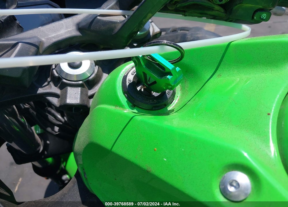 2022 KAWASAKI EX650 N VIN: ML5EXEN13NDA72517