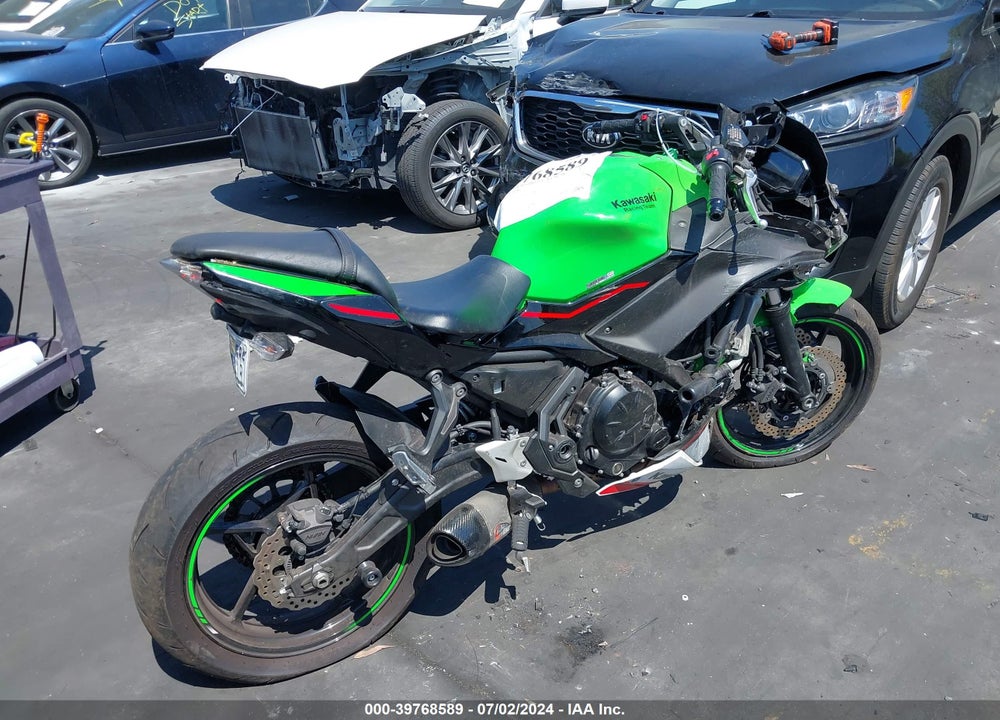 2022 KAWASAKI EX650 N VIN: ML5EXEN13NDA72517