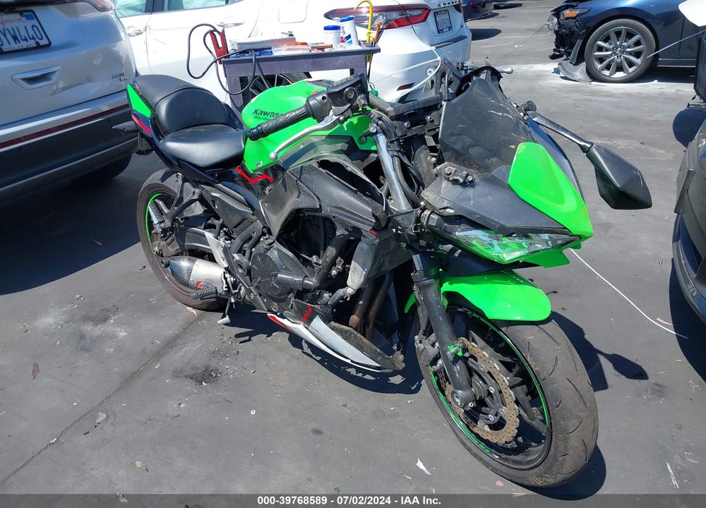 2022 KAWASAKI EX650 N VIN: ML5EXEN13NDA72517