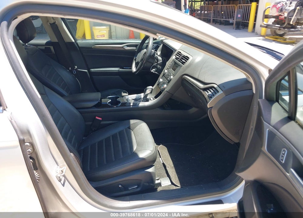 2014 FORD FUSION SE VIN: 3FA6P0H92ER381873